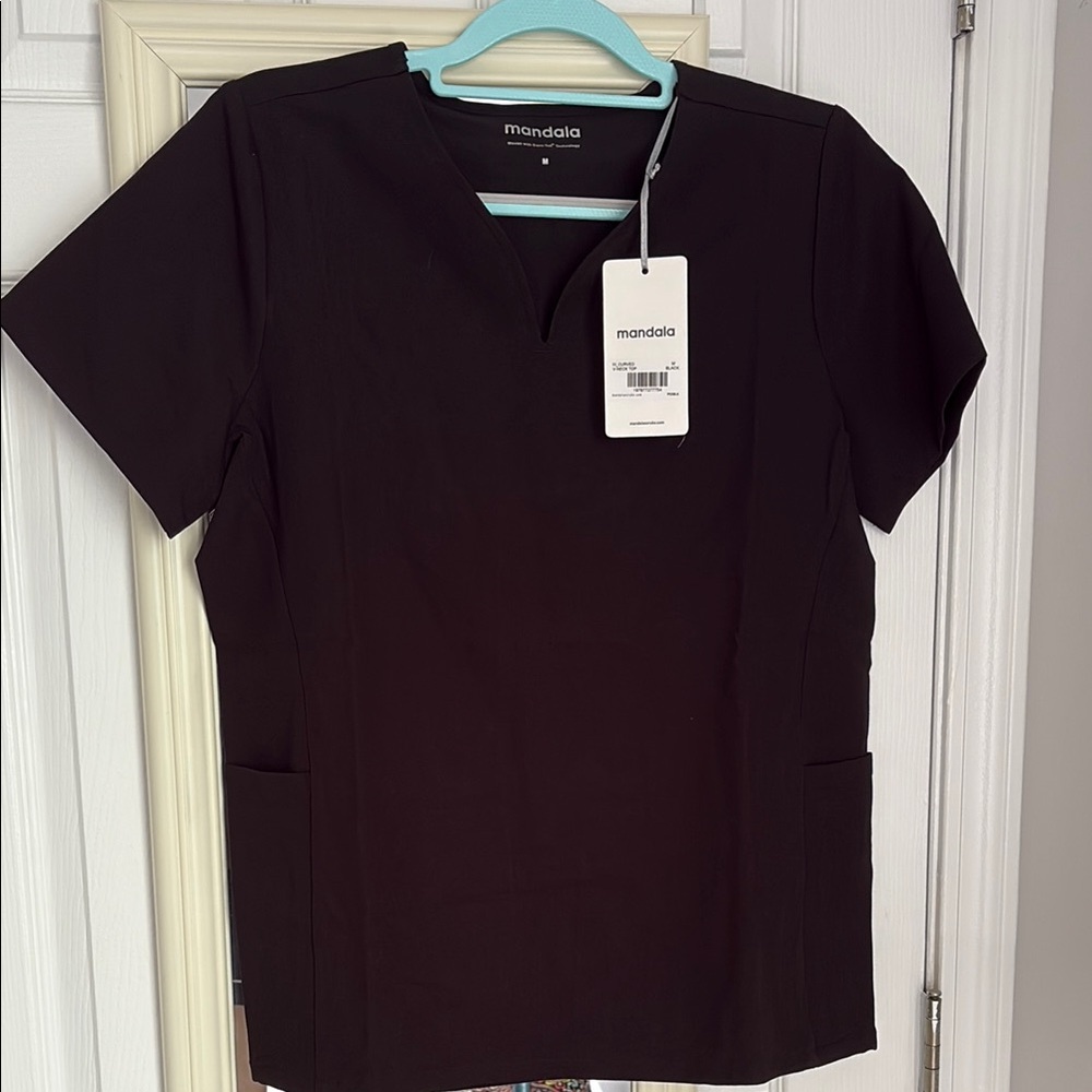 BRAND NEW Curved Mandala V Neck Scrub Top Black